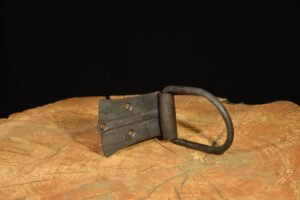 penture charnière forgé chez Fer à modeler